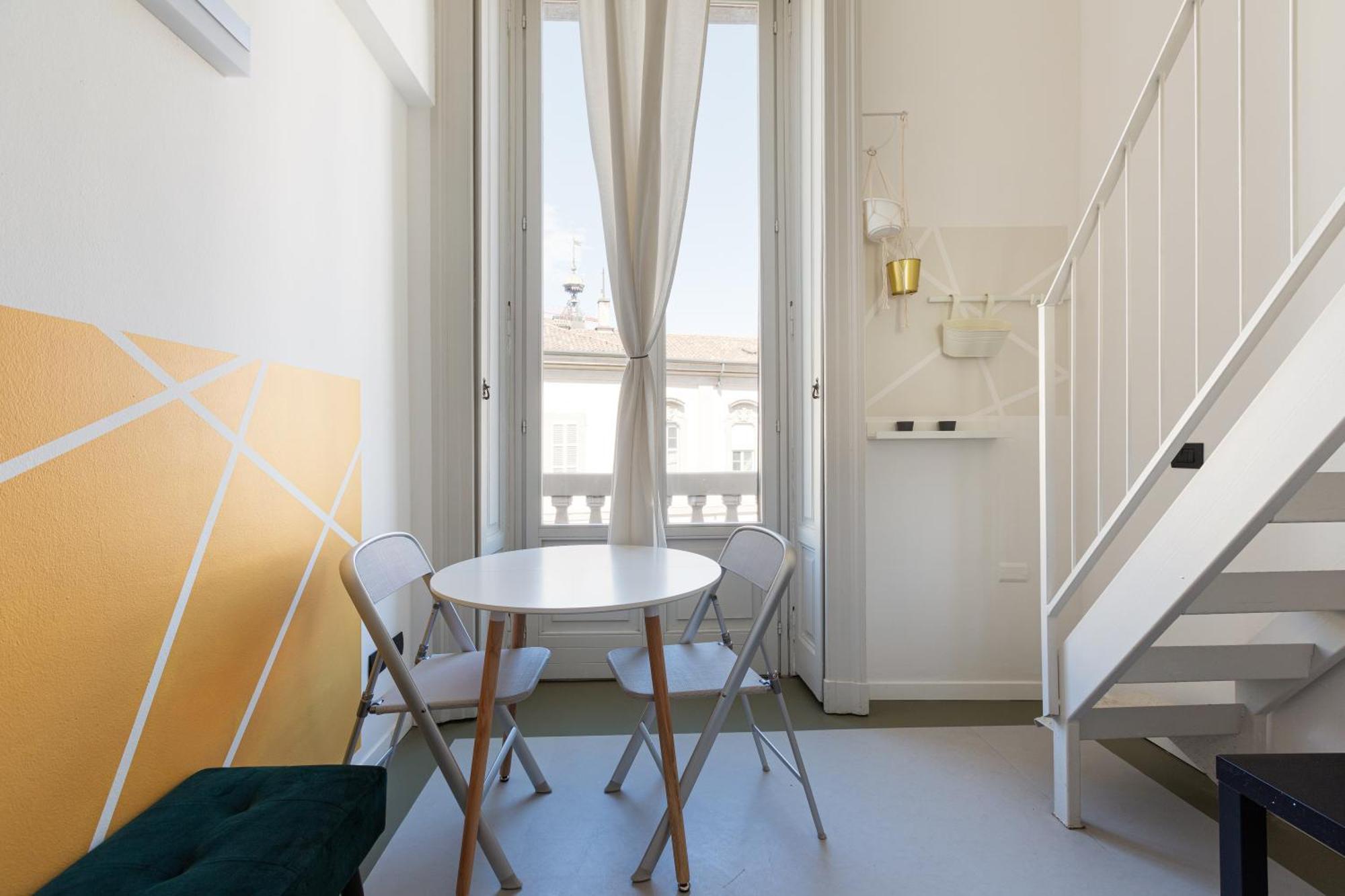 Appartamento Magenta Long Let Apts *